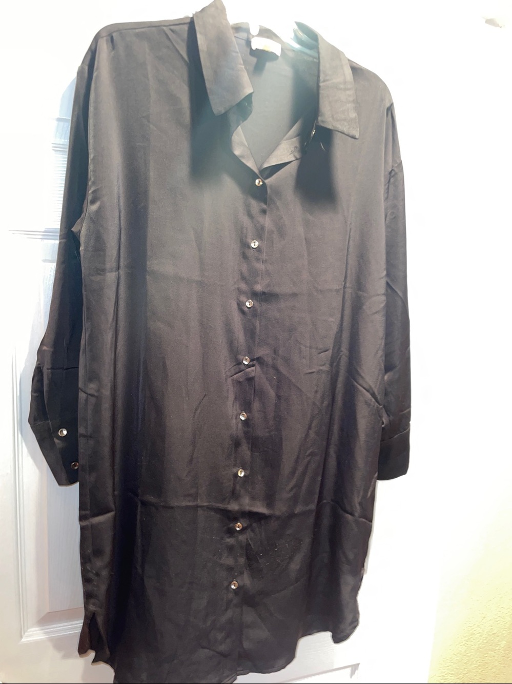 Black Silk-Look Button-Up top, Just belt it and go!  Unique piece.  Really nice